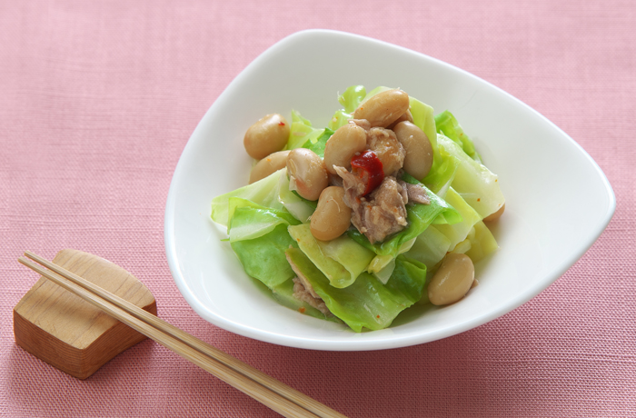 春キャベツと蒸し大豆のピリ辛あえ