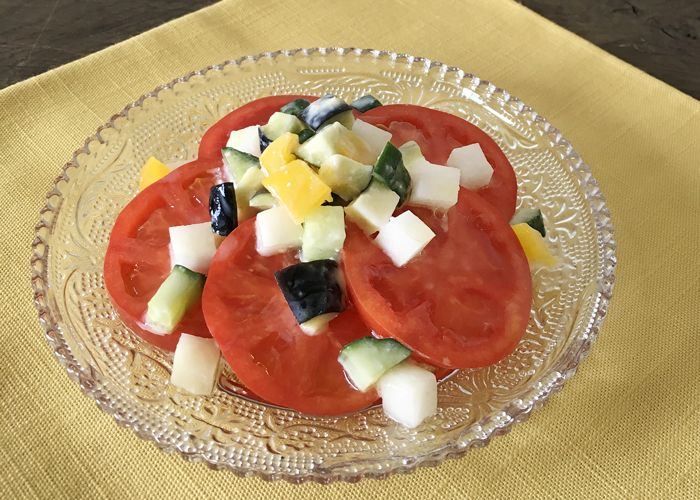 「カスピ海ヨーグルト」みそ漬け野菜のトマトサラダ