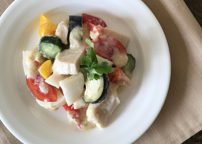 「カスピ海ヨーグルト」みそ漬け野菜と蒸し鶏のサラダ