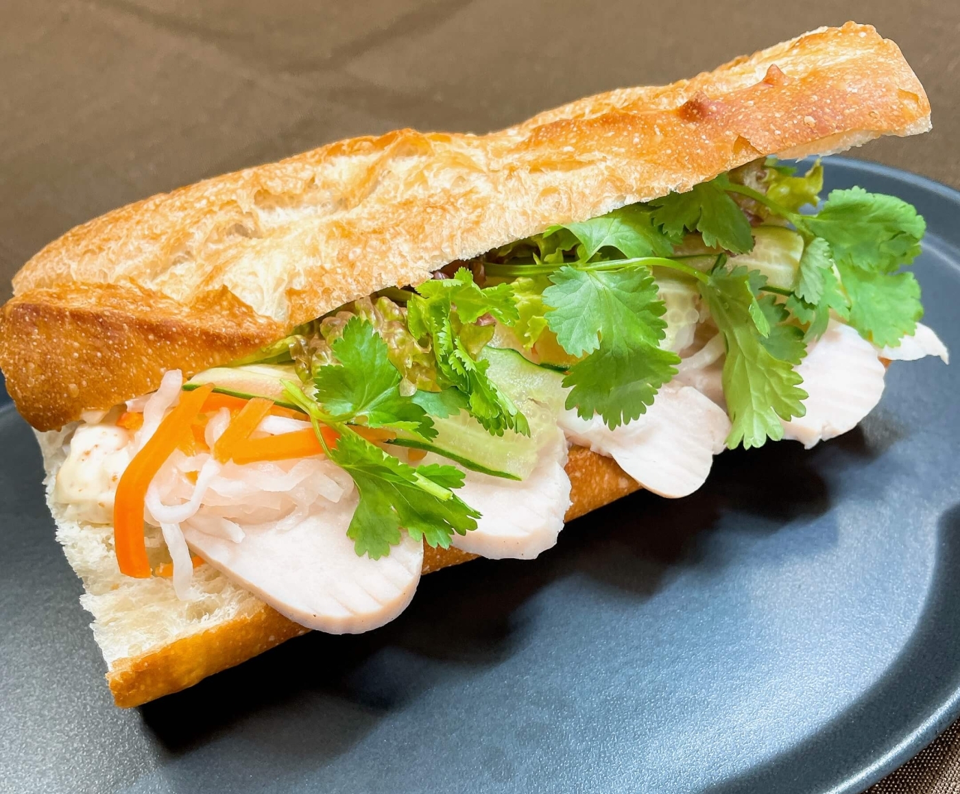 ベトナム風サンドイッチ【鶏肉】の完成イメージ