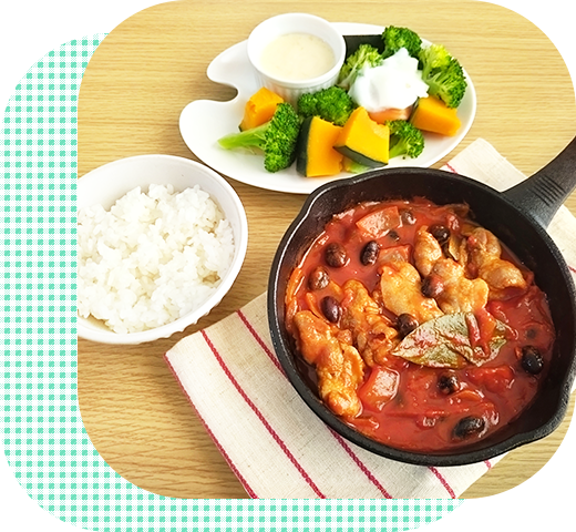 豆と豚肉のトマト煮込み・蒸し野菜の温玉サラダ・白飯