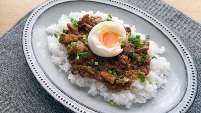 主菜　鯖缶ときのこのキーマカレー