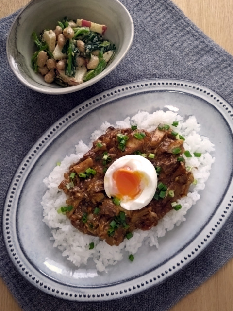 「鯖缶ときのこのキーマカレー」献立