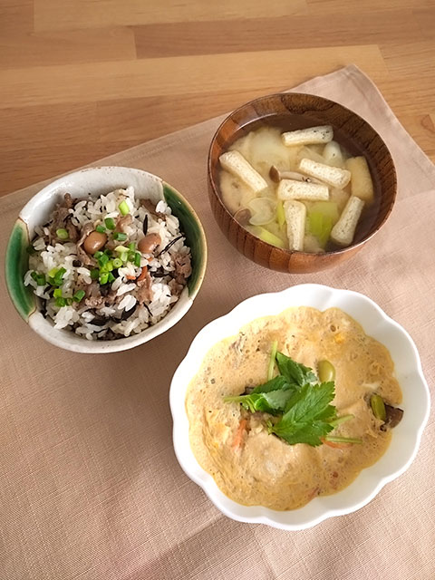 「ひじき煮と牛肉のまぜごはん」献立