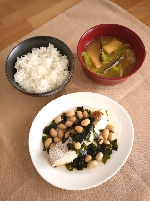 「鯛の大豆入りわかめあんかけ」献立
