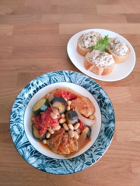 「豆入りチキンと夏野菜の煮込み」献立