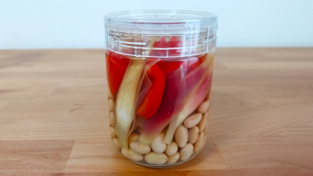 大豆のピクルス（野菜入り）