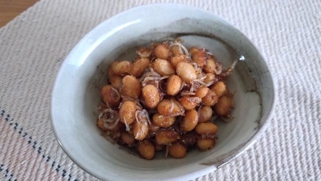 大豆とじゃこの甘辛煮