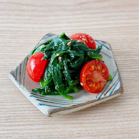 ほうれん草とミニトマトのごま和え